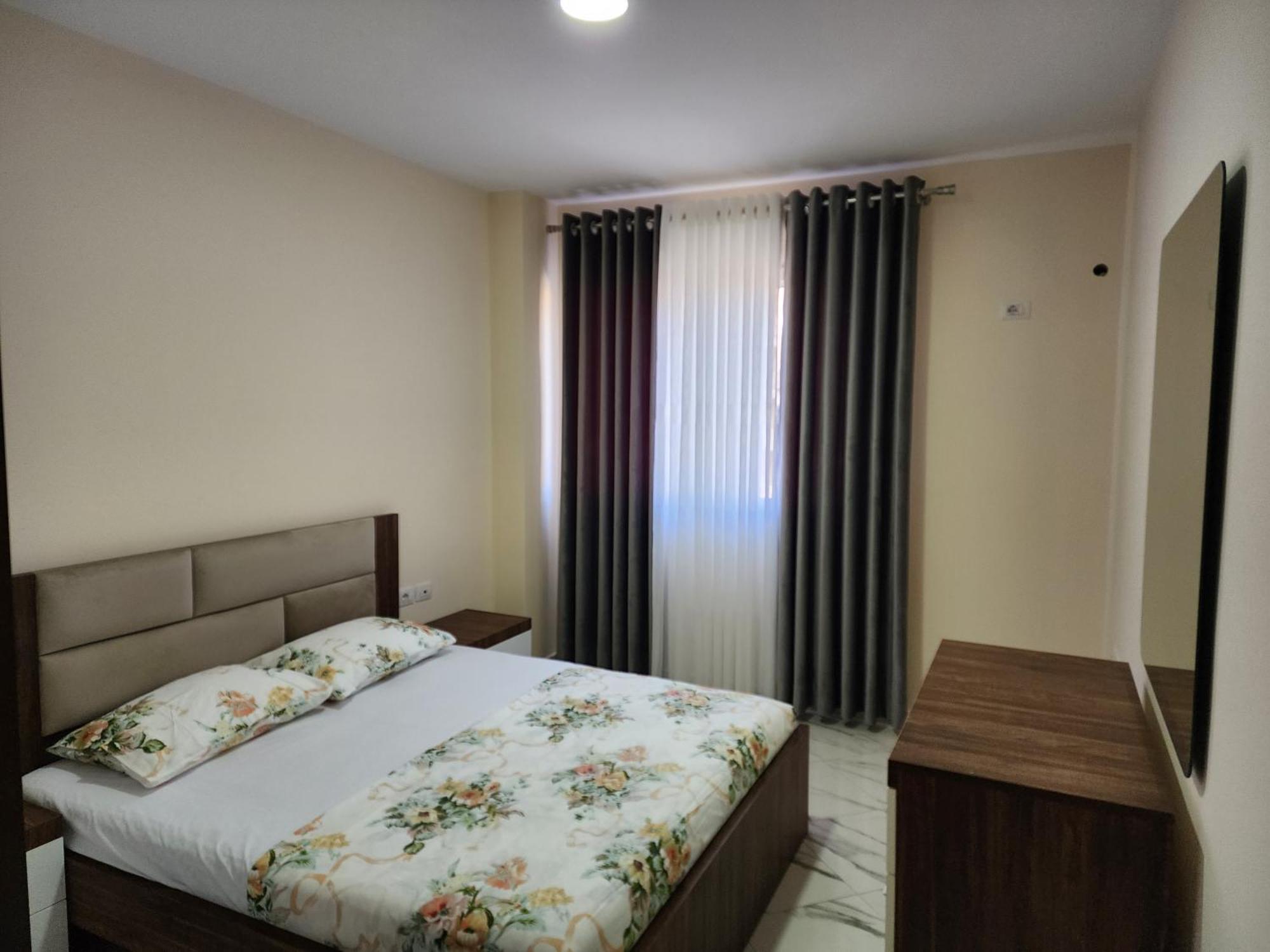 E.I.R Apartments Vlorë Exterior foto